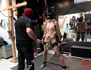 Enigmaboy Gets Zippered - Part 2